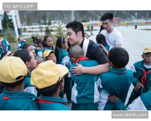 足球明星深入云南山区支教传递爱与希望助力青少年成长